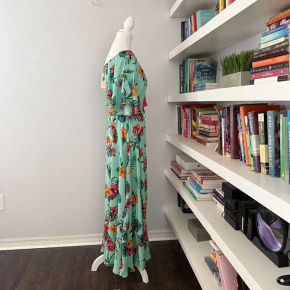 Label OF Love Anthropologie Green Tiered Maxi Dress with Flutter Sleeves medium - Picture 6 of 12
